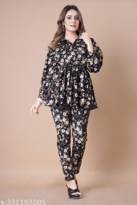 Black Crepe Short Floral Printed Kurti Pants 2 Pc Co Ord Set