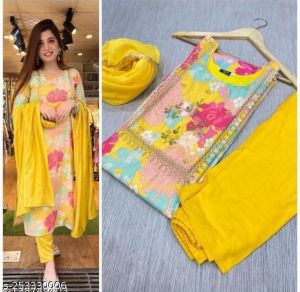 Womens Faboulas Digital Muslin Kurta Set