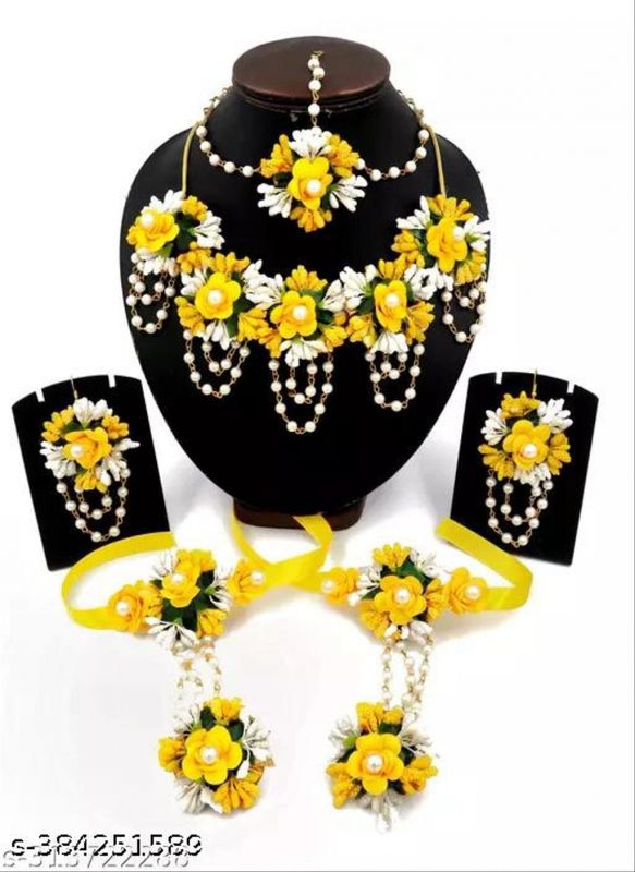 Bridal Haldi/Mehendi Floral Jewellery set Multicolor (yellow, white)